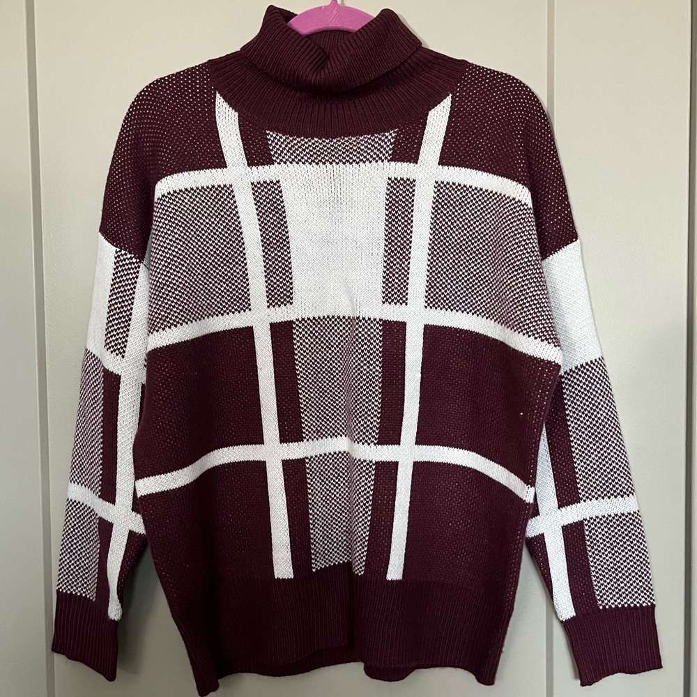 Patterned Turtleneck